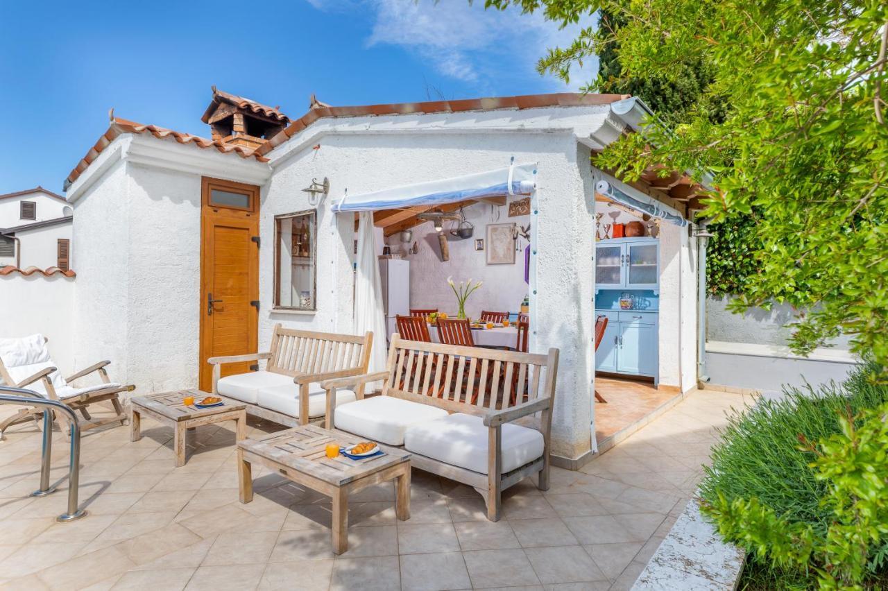 Nature & Sea Holiday Home With Pool Пула Екстериор снимка