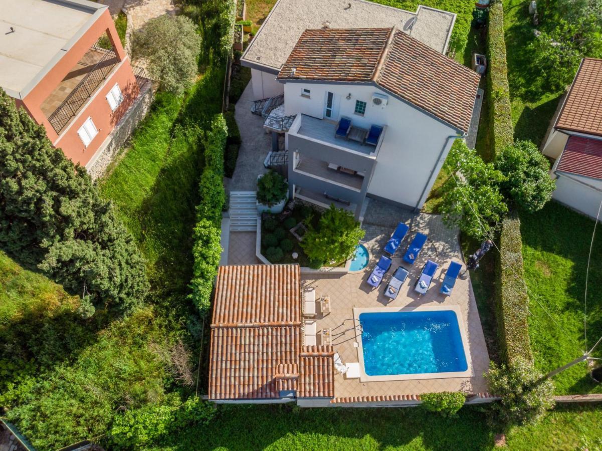 Nature & Sea Holiday Home With Pool Пула Екстериор снимка
