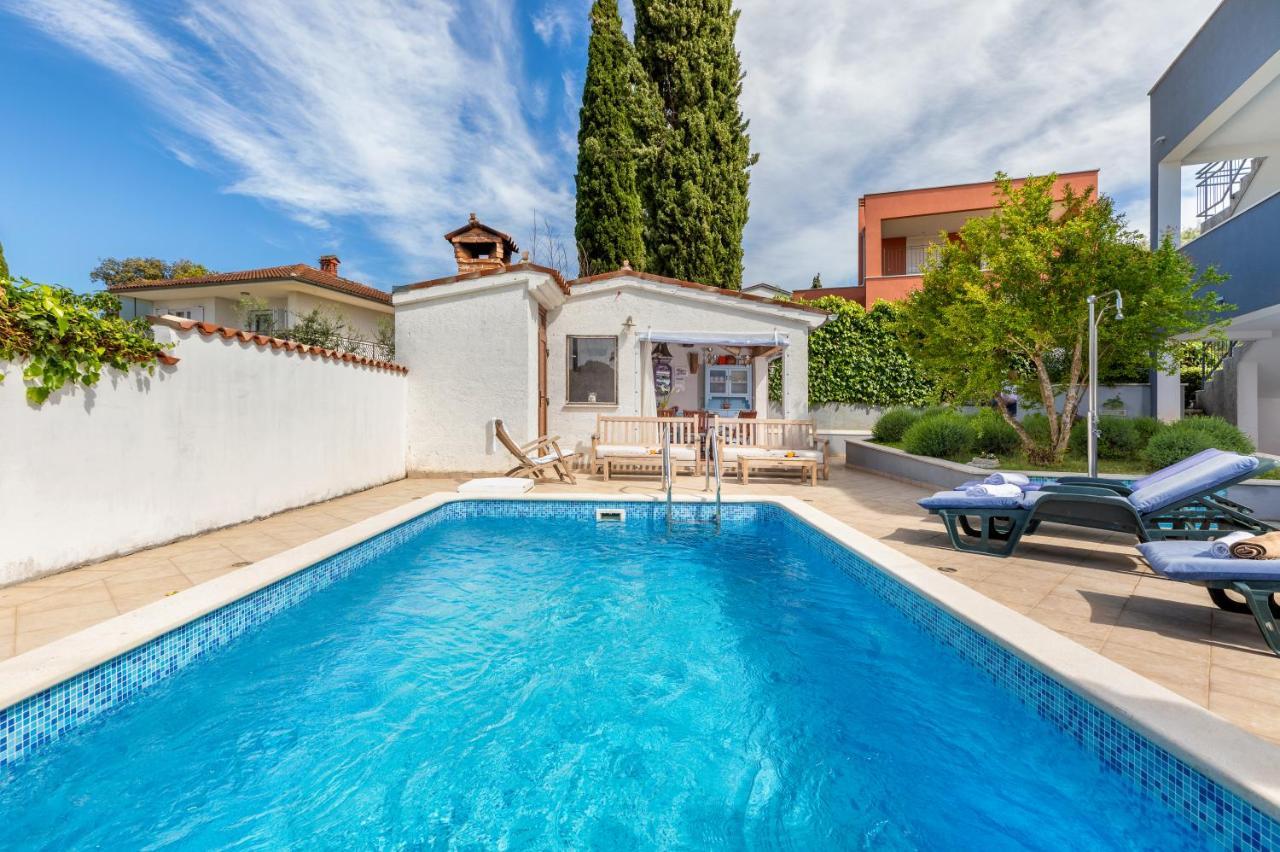 Nature & Sea Holiday Home With Pool Пула Екстериор снимка