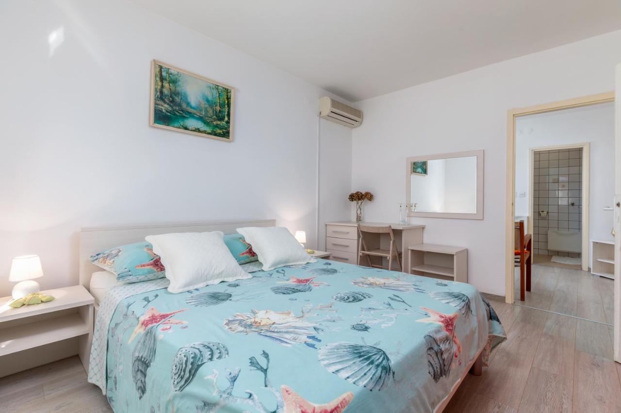 Nature & Sea Holiday Home With Pool Пула Екстериор снимка